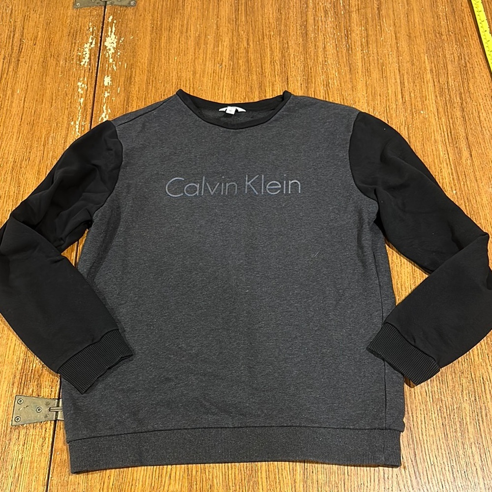 CALVIN KLEIN Men’s Black Logo Crewneck Sweatshirt